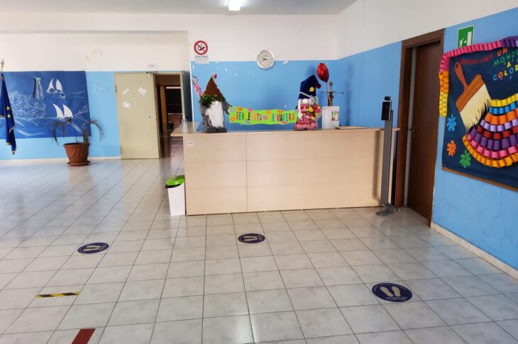 atrio scuola primaria Bozzano